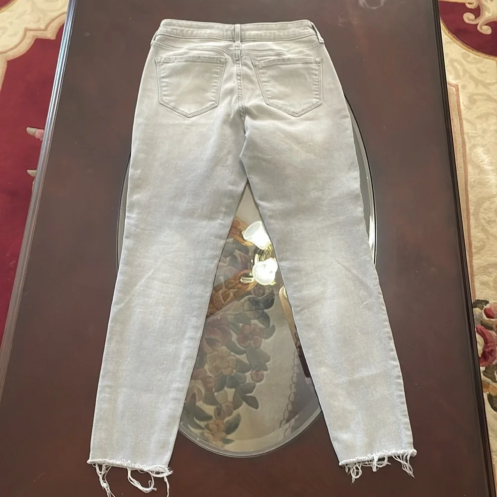 Jeans - Picture 7 of 10